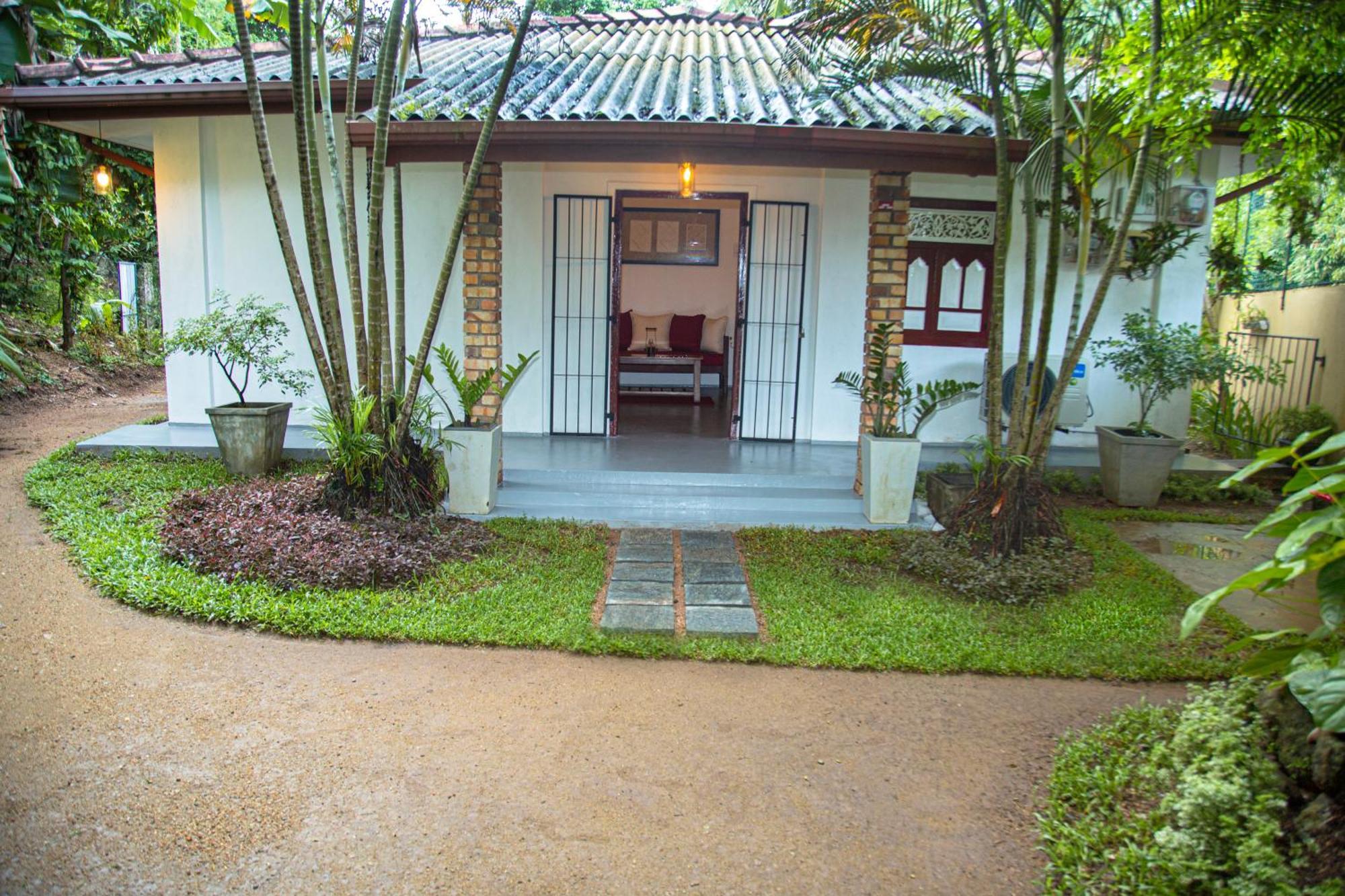 Villa Nutmeg Grove Galle Esterno foto